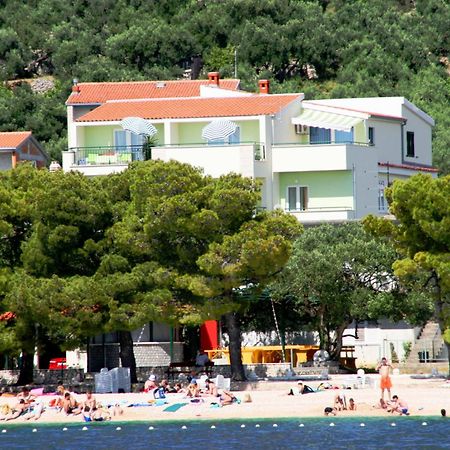 Rooms & Apartments Villa Anka Tučepi المظهر الخارجي الصورة