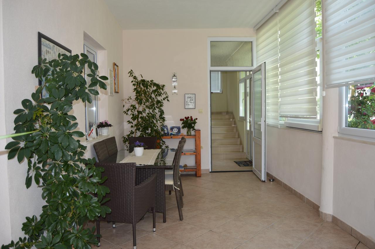 Rooms & Apartments Villa Anka Tučepi المظهر الخارجي الصورة